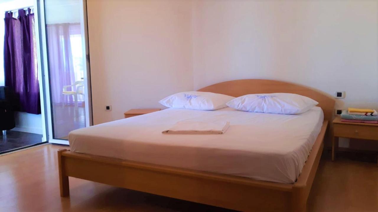 Studio Apartment Brela Exterior photo